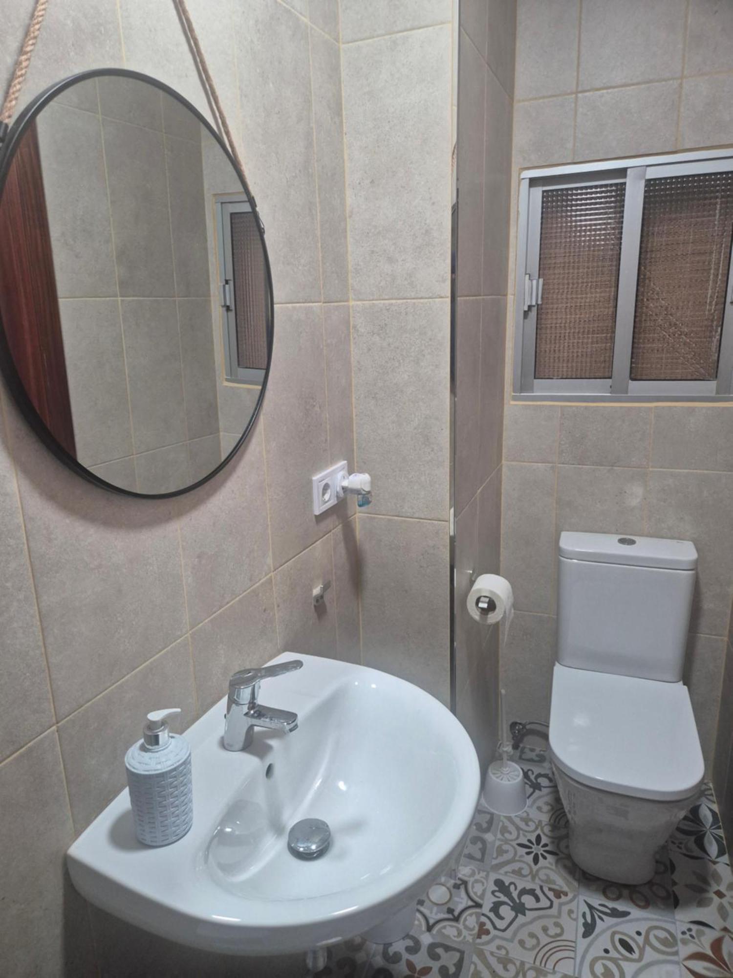 Chambre Quadruple avec Salle de Bains Commune